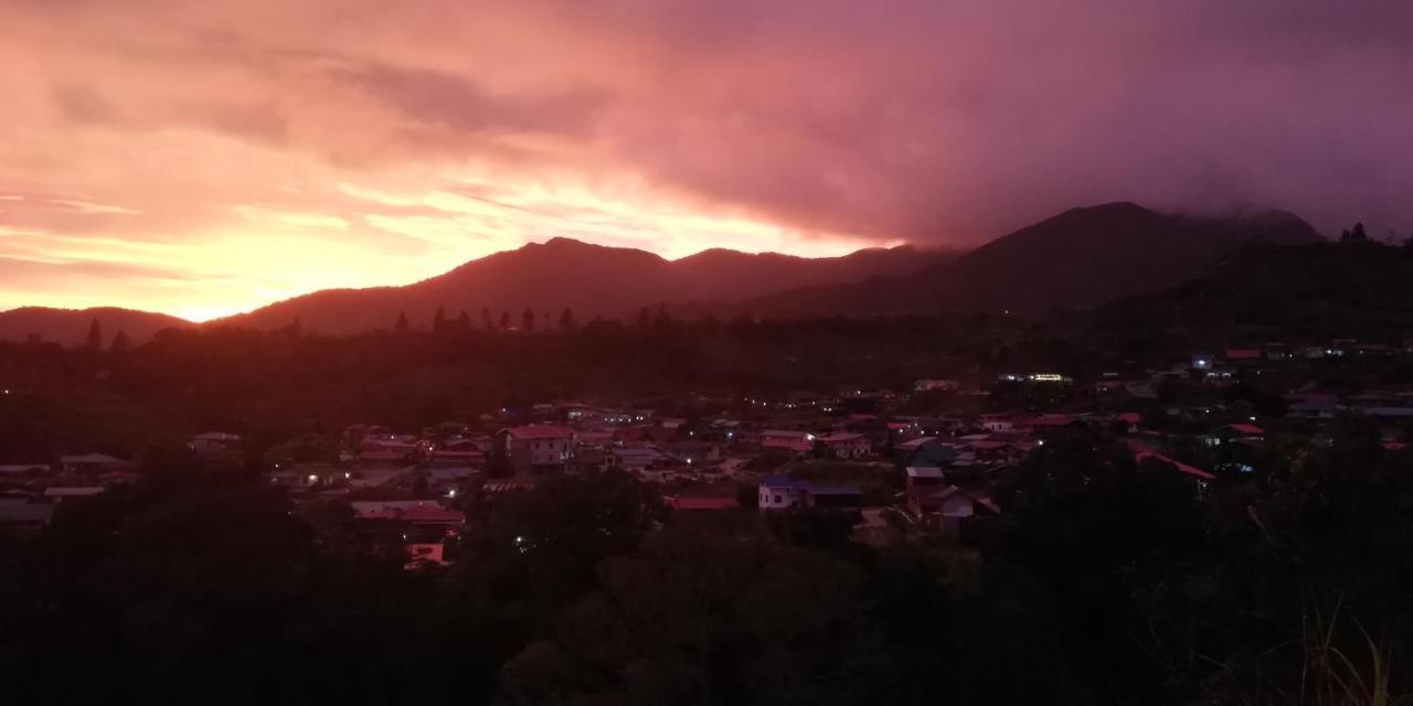 Wind Valley Farmstay Kundasang Exterior photo